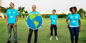 برامج التطوع بالخارج: كيف تختار البرنامج المناسب لك