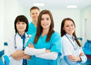 التطوع في الخارج كممرضة