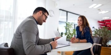 كيف تكتب عن العمل التطوعي في سيرتك الذاتية