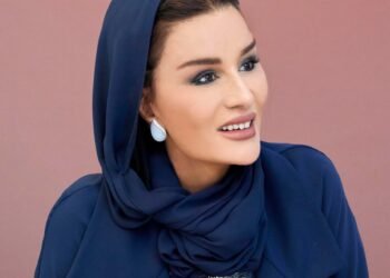 Moza bint Nasser al-Missned(موزا بنت ناصر)